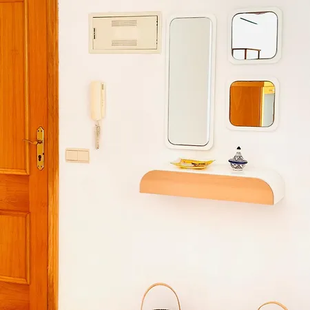 Apartamento .apartamento 1a Linea De Playa + Piscina + Parking