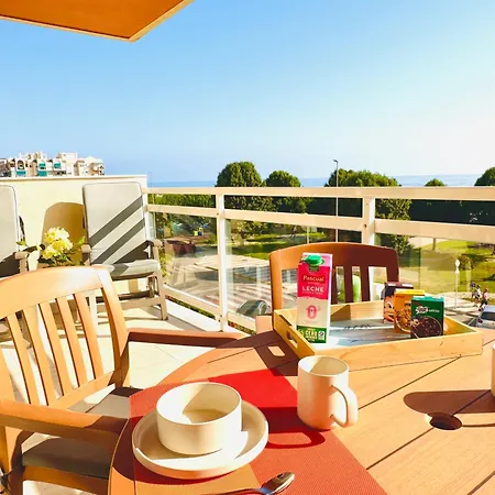 .apartamento 1a Linea De Playa + Piscina + Parking * Daimus